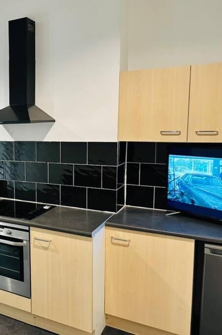 Bespoke 2 Bedroom Apt Derby City 外观 照片