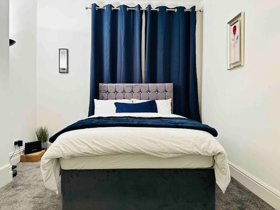 Bespoke 2 Bedroom Apt Derby City 外观 照片