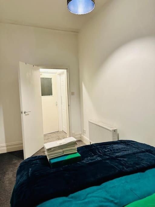 Bespoke 2 Bedroom Apt Derby City 外观 照片